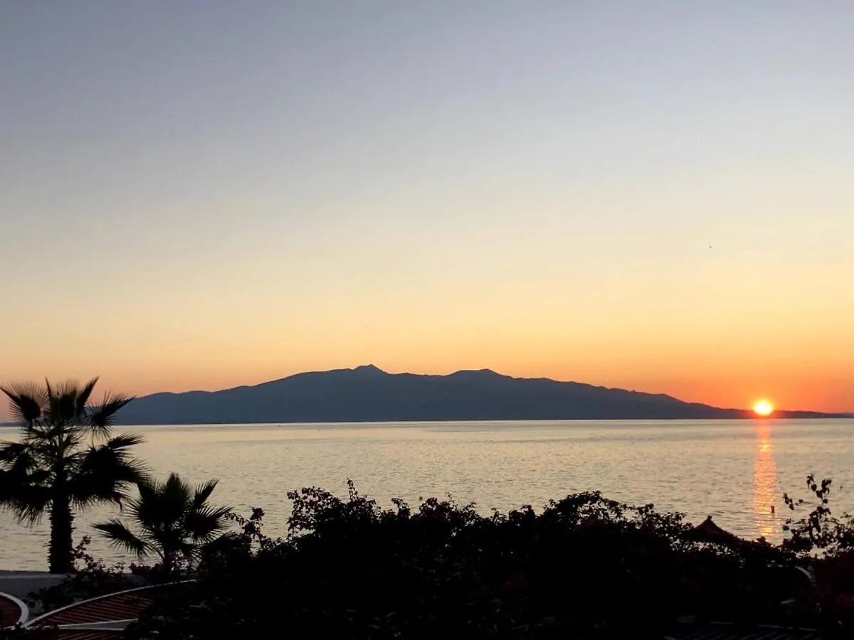 Sunset Apartment Saranda Bay Albánie