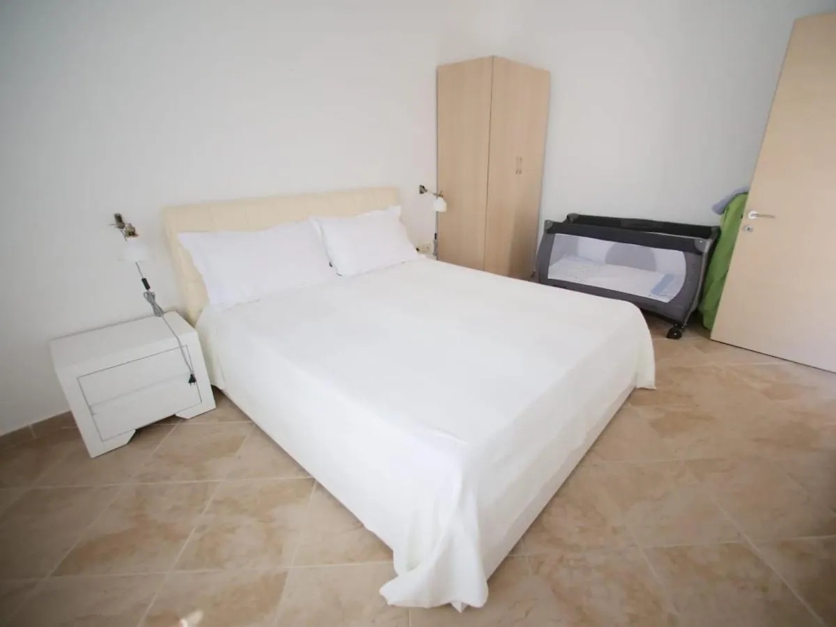 Sunset Apartment Saranda Bay Albánie