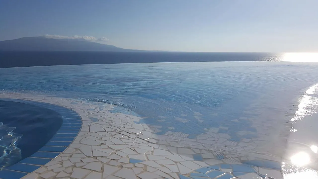 Sunset Apartment Saranda Bay